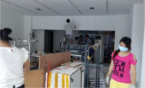 友情低碳環(huán)保漆施工現(xiàn)場【油漆品牌代理招商加盟】 友情低碳環(huán)保漆施工現(xiàn)場【油漆品牌代理招商加盟】