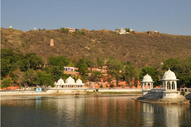 油漆無(wú)國(guó)界,互助友情漆 油漆無(wú)國(guó)界,互助友情漆