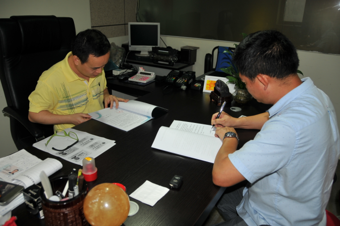 堅(jiān)守工匠精神,贏得客戶支持 堅(jiān)守工匠精神,贏得客戶支持