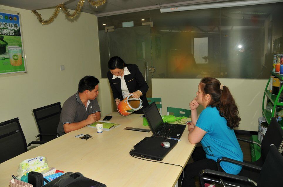 友情漆做好咨詢服務，共創美好前景