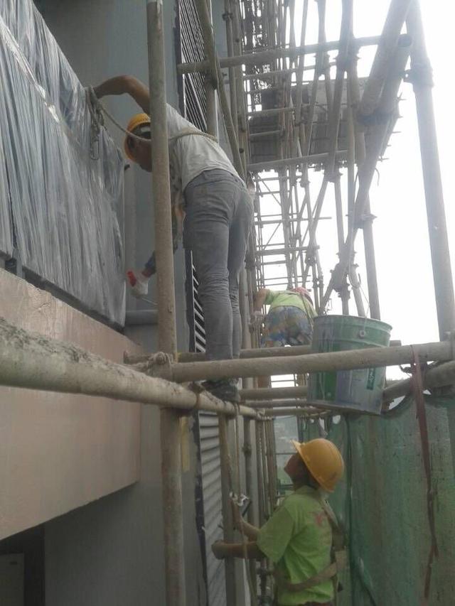 友情漆畢節(jié)火電廠20萬外墻工程